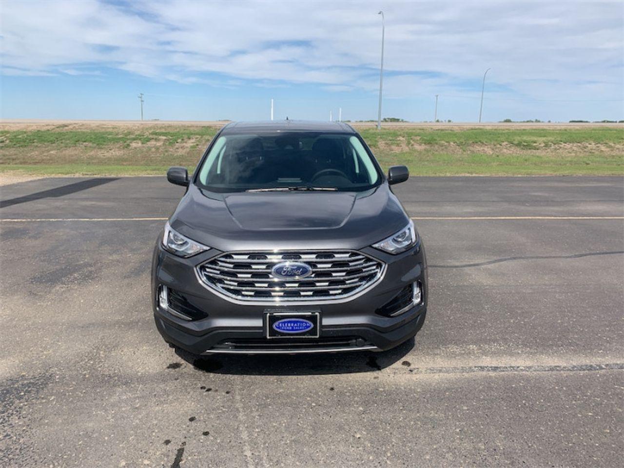 2021 Ford Edge -1