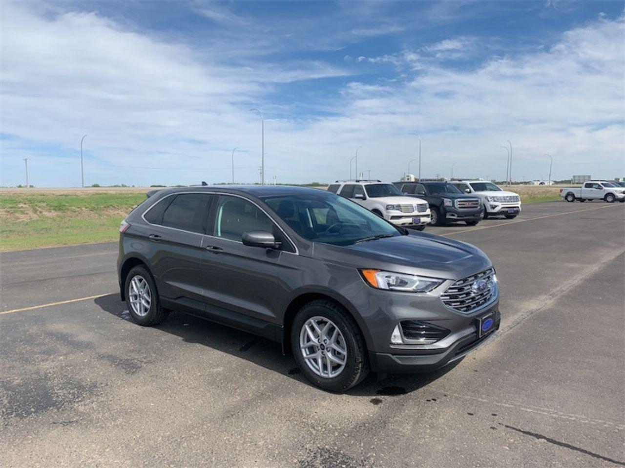 2021 Ford Edge -2