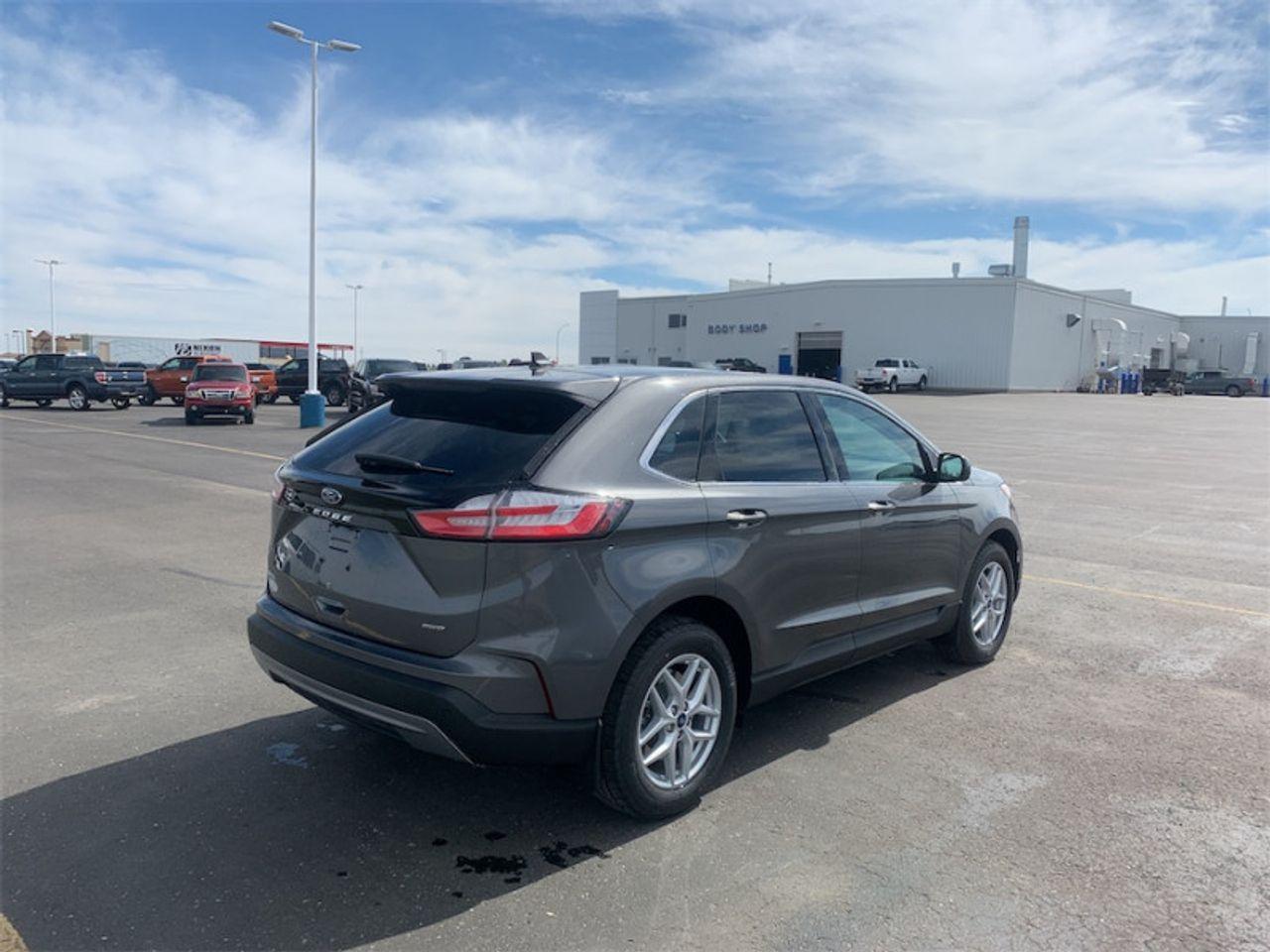 2021 Ford Edge -4