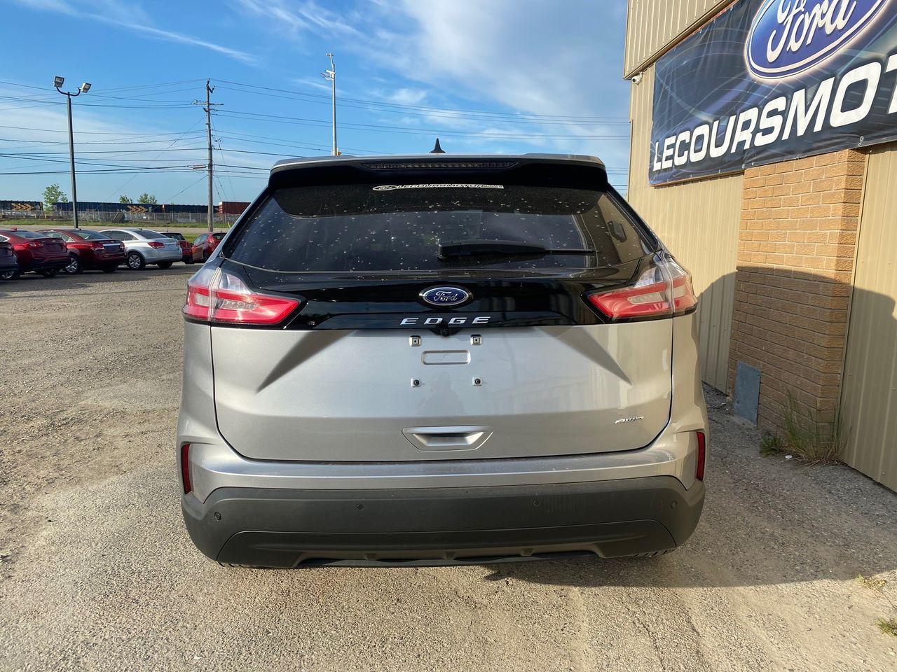 2021 Ford Edge SE-3