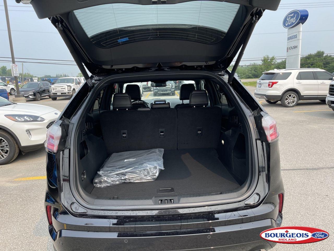 2021 Ford Edge ST Line-3