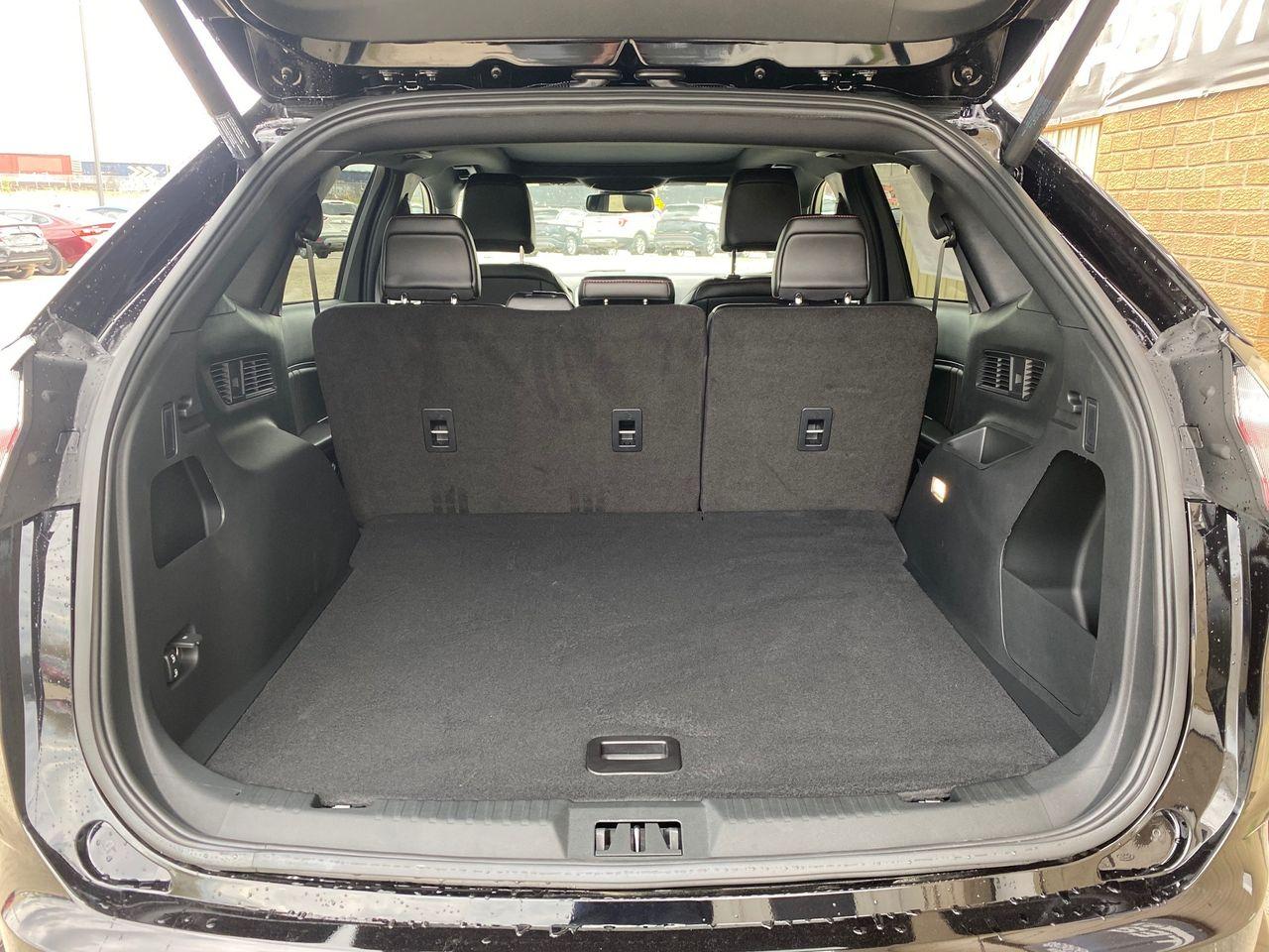 2021 Ford Edge ST Line-4