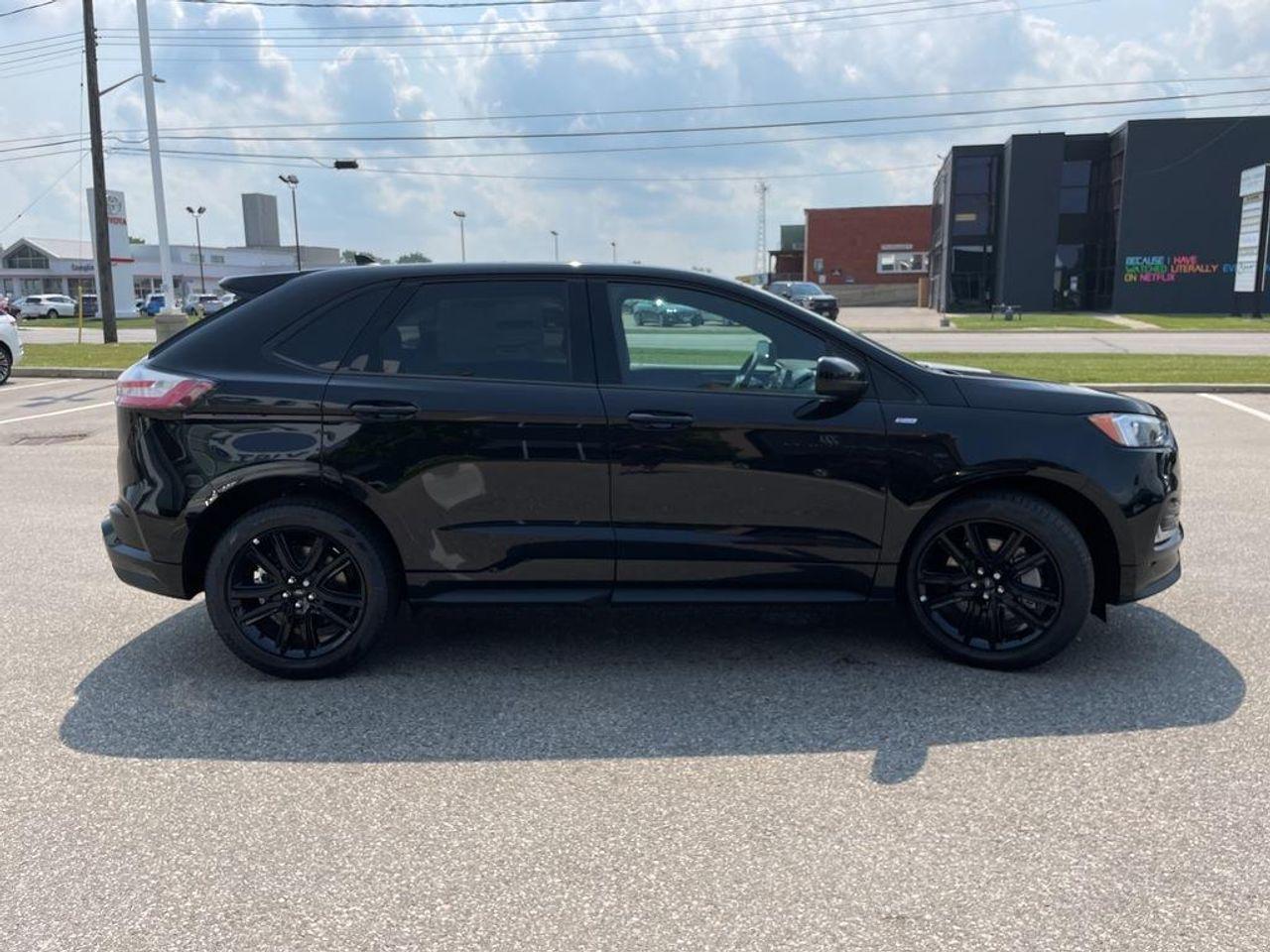 2021 Ford Edge ST Line-4