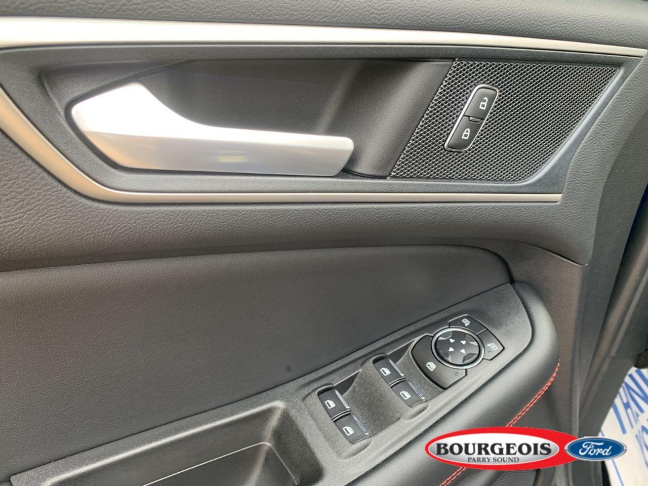 2021 Ford Edge ST Line-4