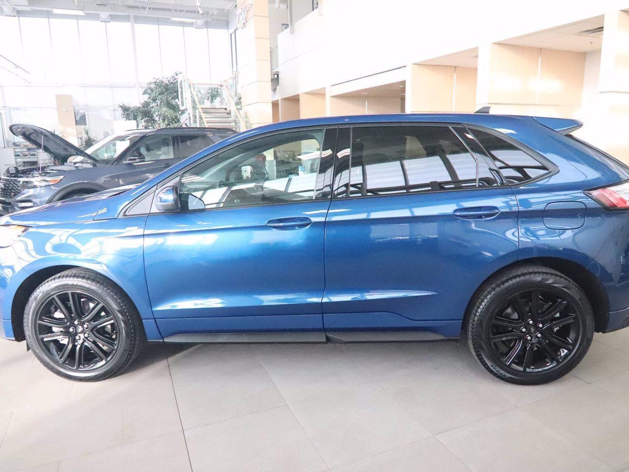 2021 Ford Edge ST Line-2