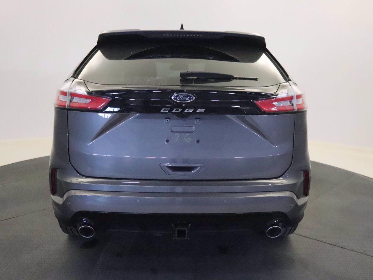 2021 Ford Edge ST Line-3