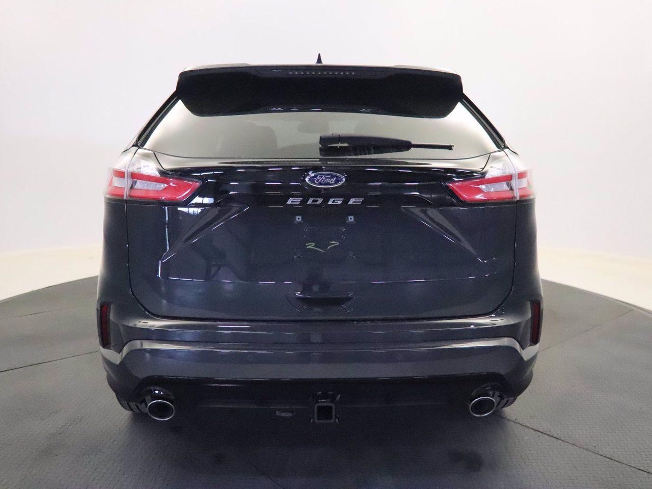 2021 Ford Edge ST Line-3