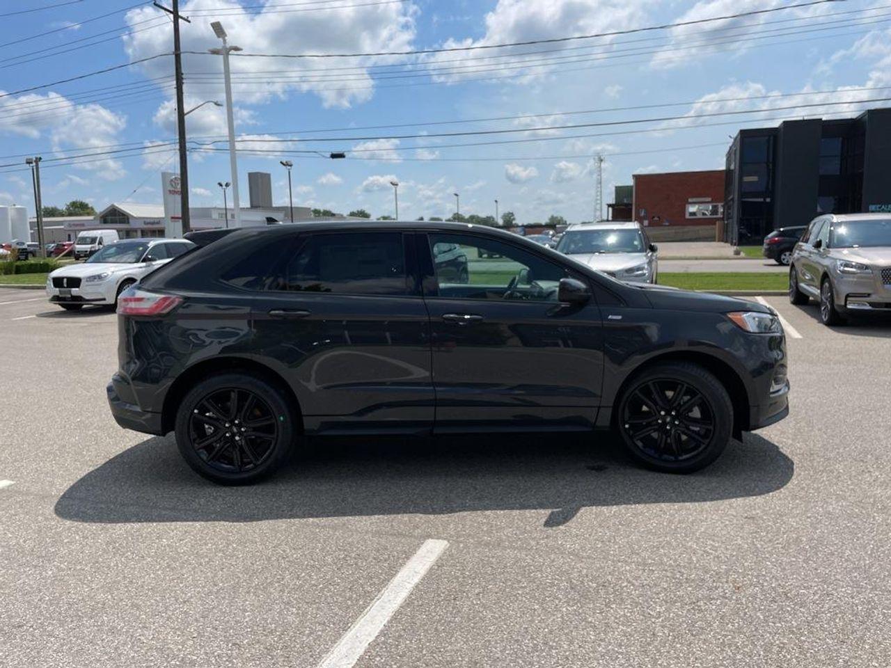 2021 Ford Edge ST Line-4
