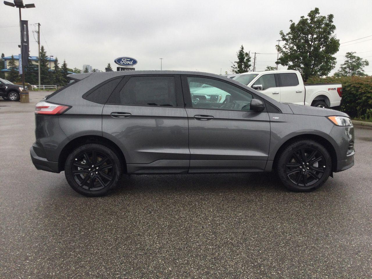 2021 Ford Edge ST Line-2