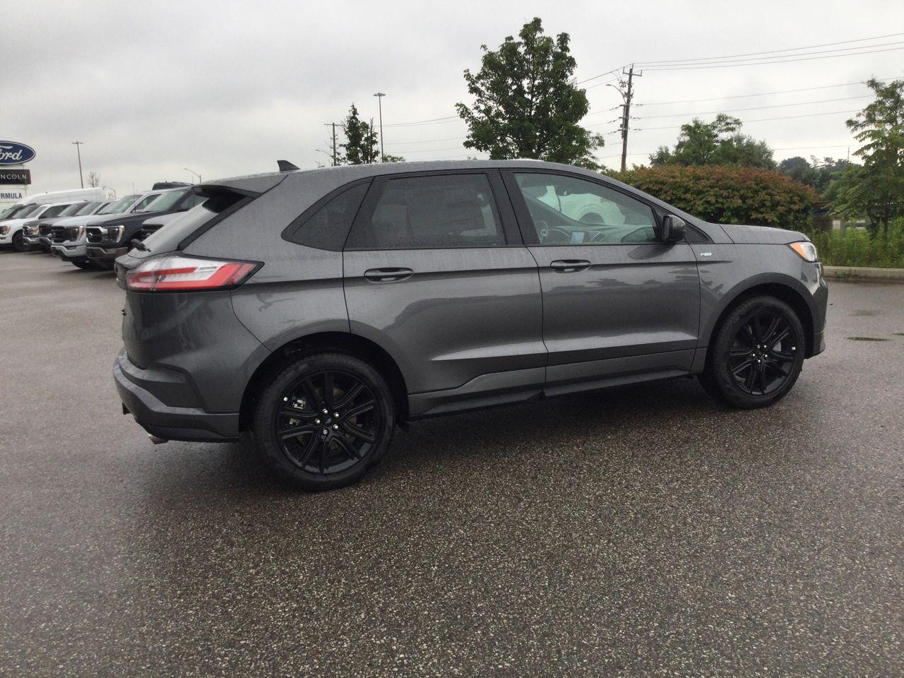 2021 Ford Edge ST Line-3