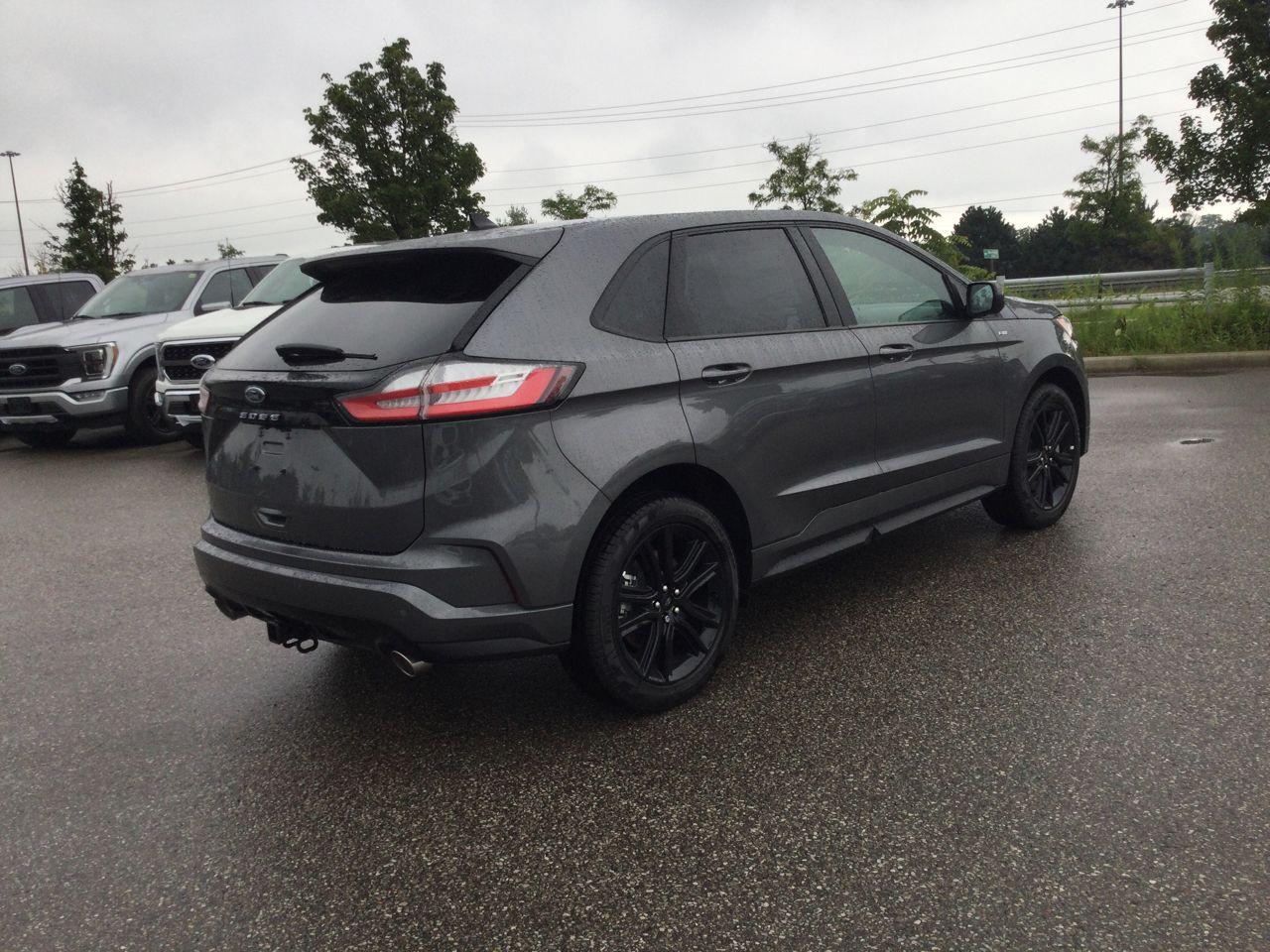 2021 Ford Edge ST Line-4