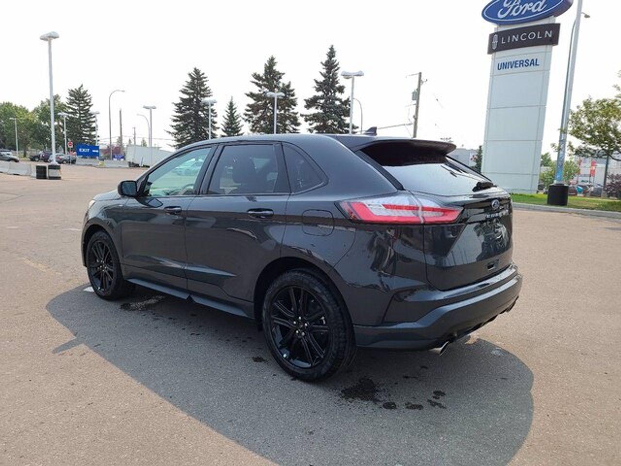 2021 Ford Edge ST Line-1