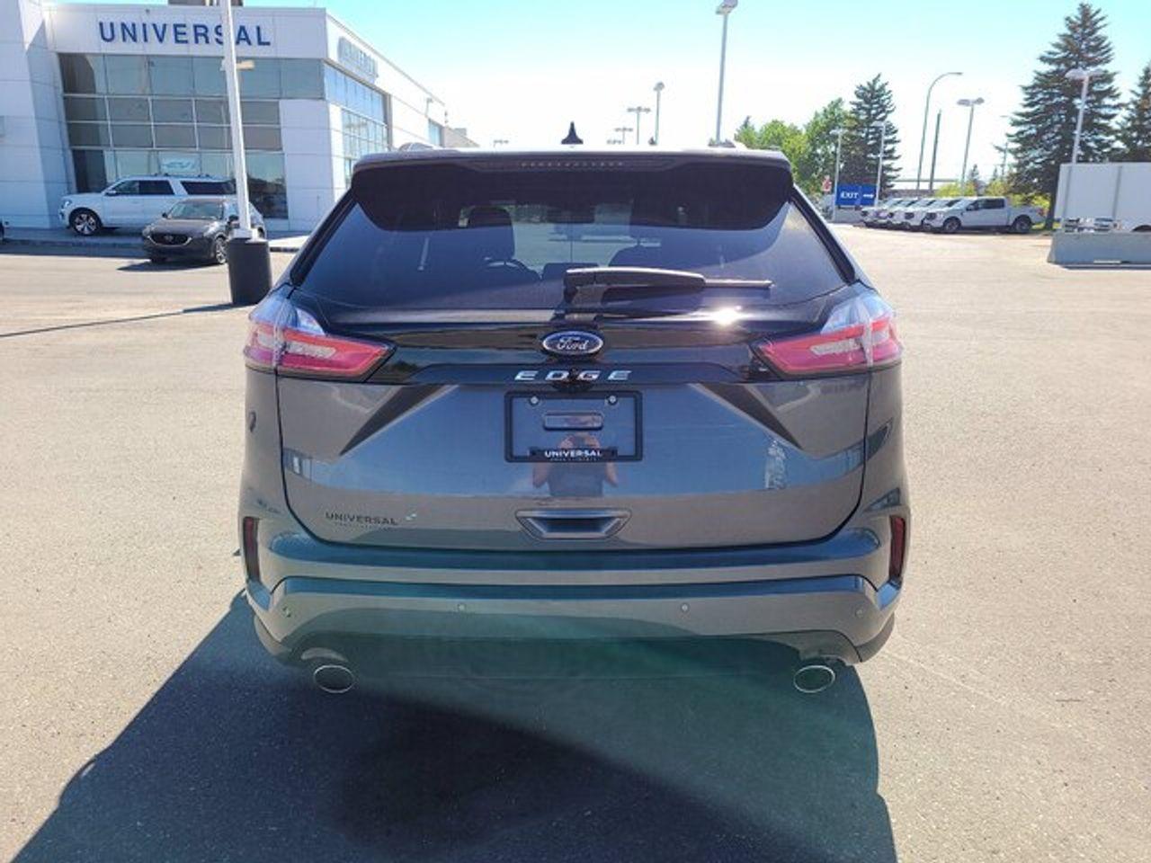 2021 Ford Edge ST Line-2