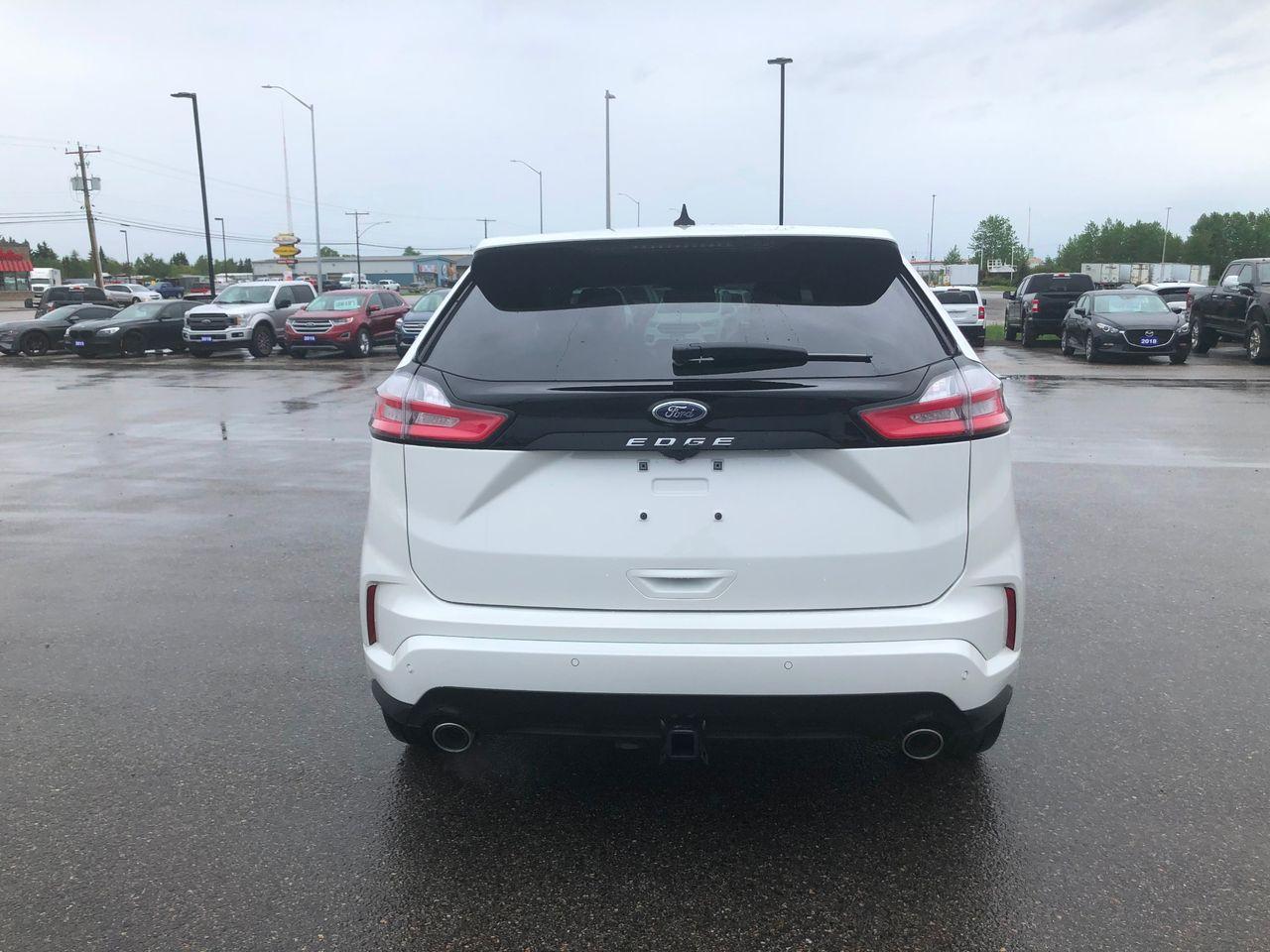 2021 Ford Edge ST Line-3