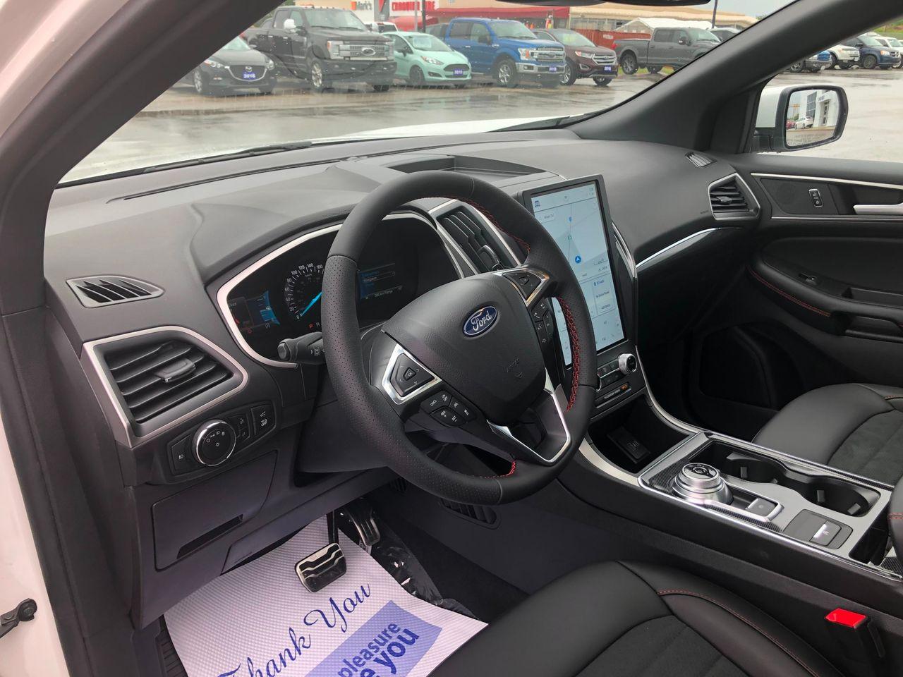 2021 Ford Edge ST Line-4