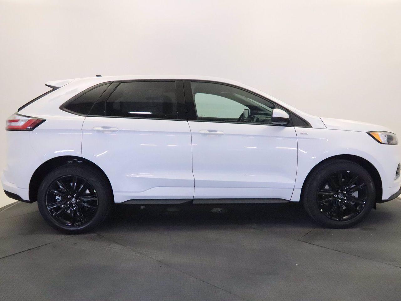 2021 Ford Edge ST Line-1