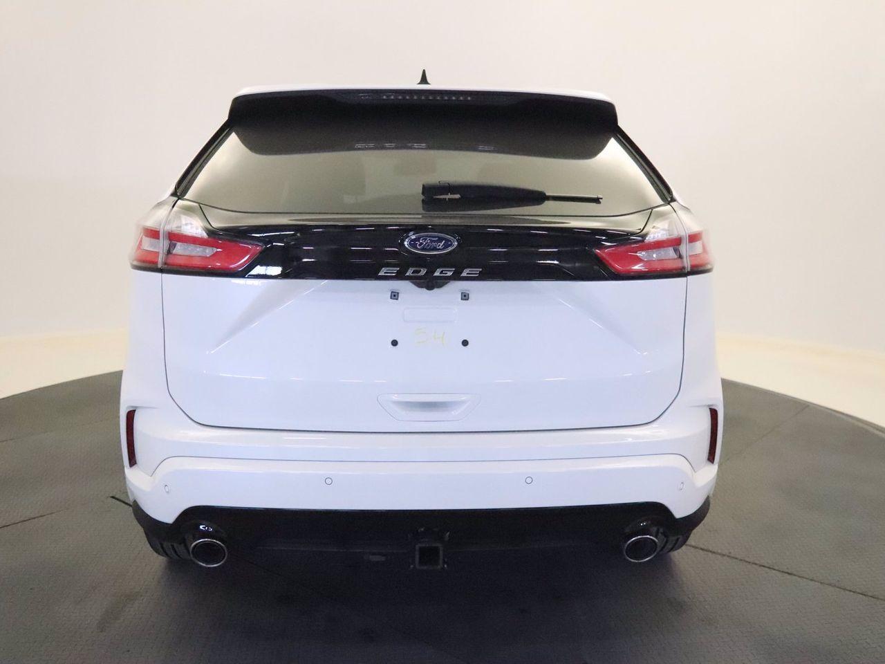 2021 Ford Edge ST Line-3