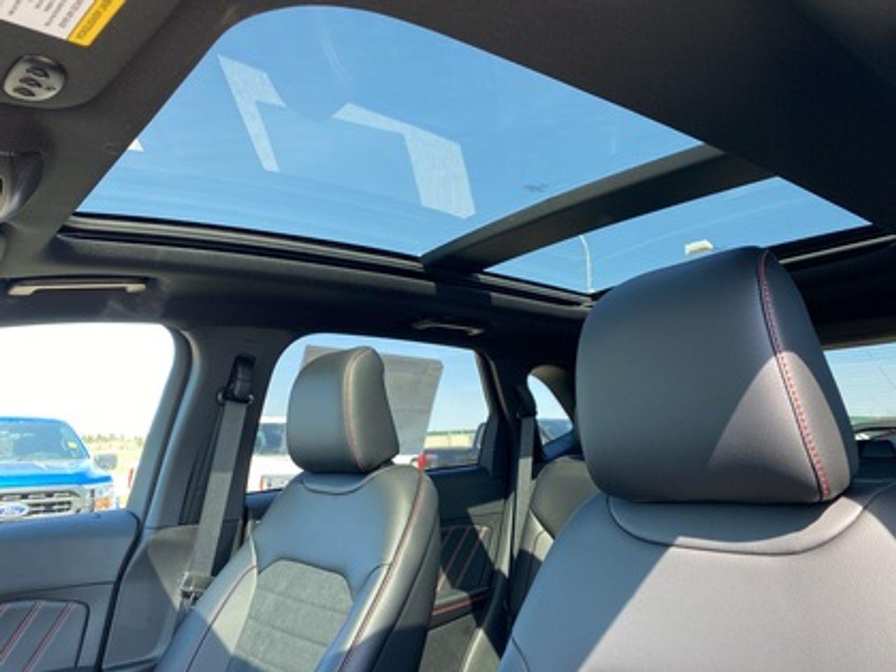 2021 Ford Edge ST Line-4