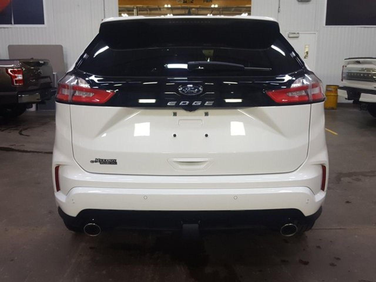 2021 Ford Edge ST Line-2