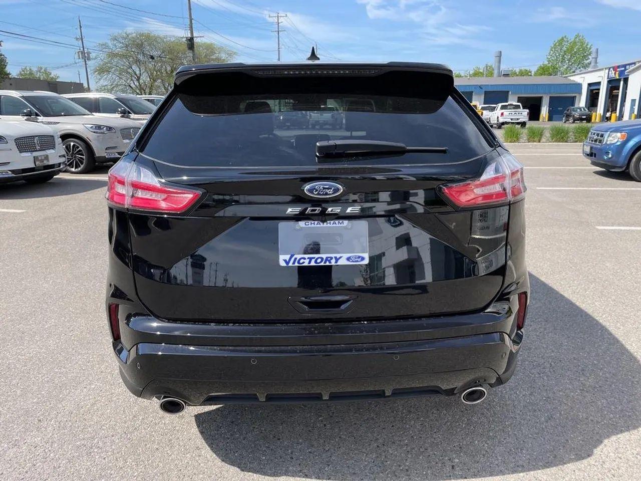 2021 Ford Edge ST Line-2