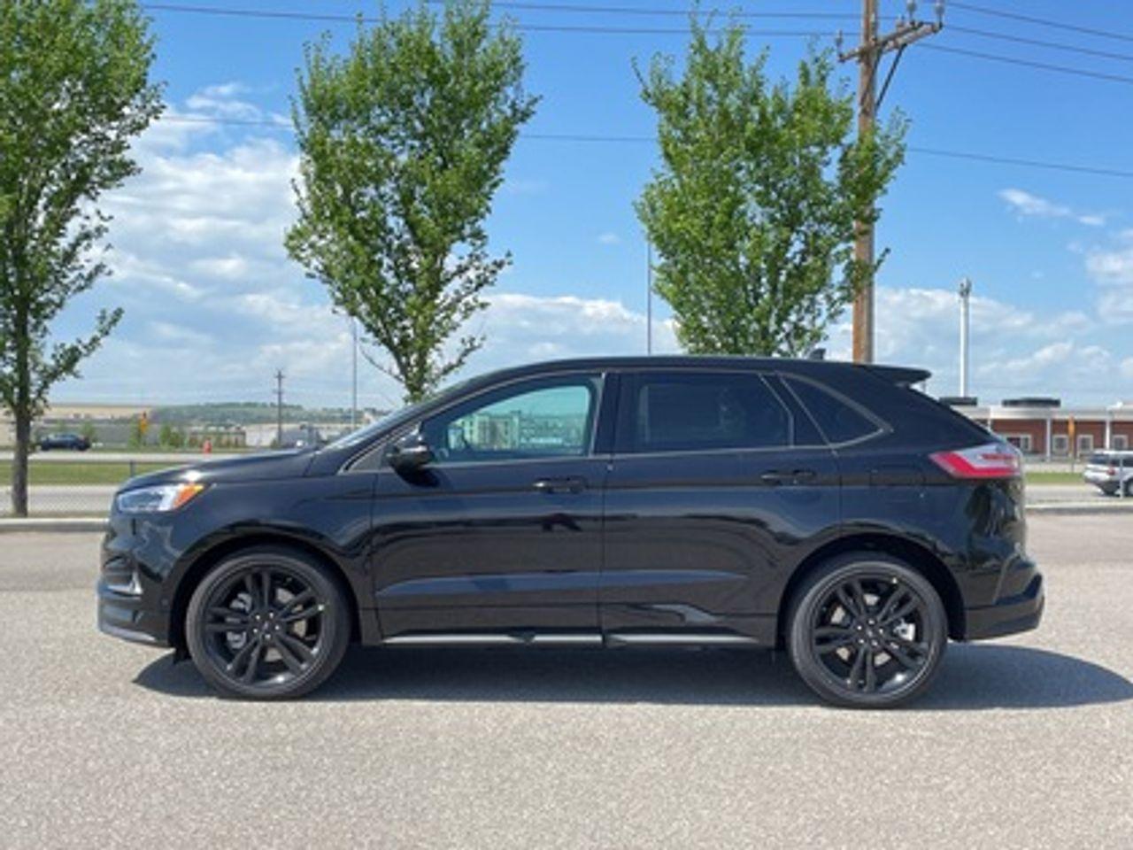 2021 Ford Edge ST-2