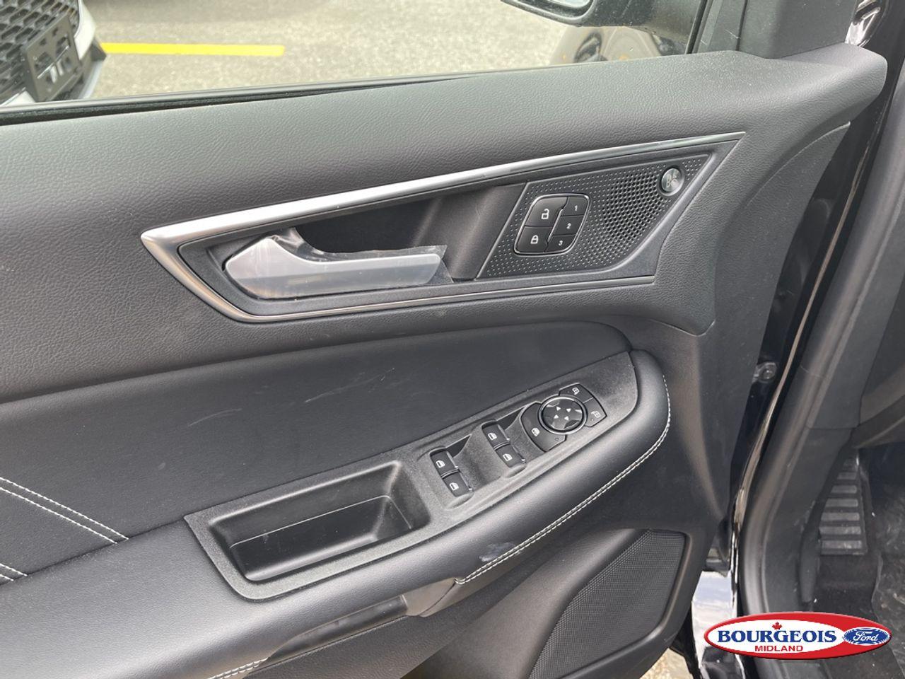 2021 Ford Edge ST-3