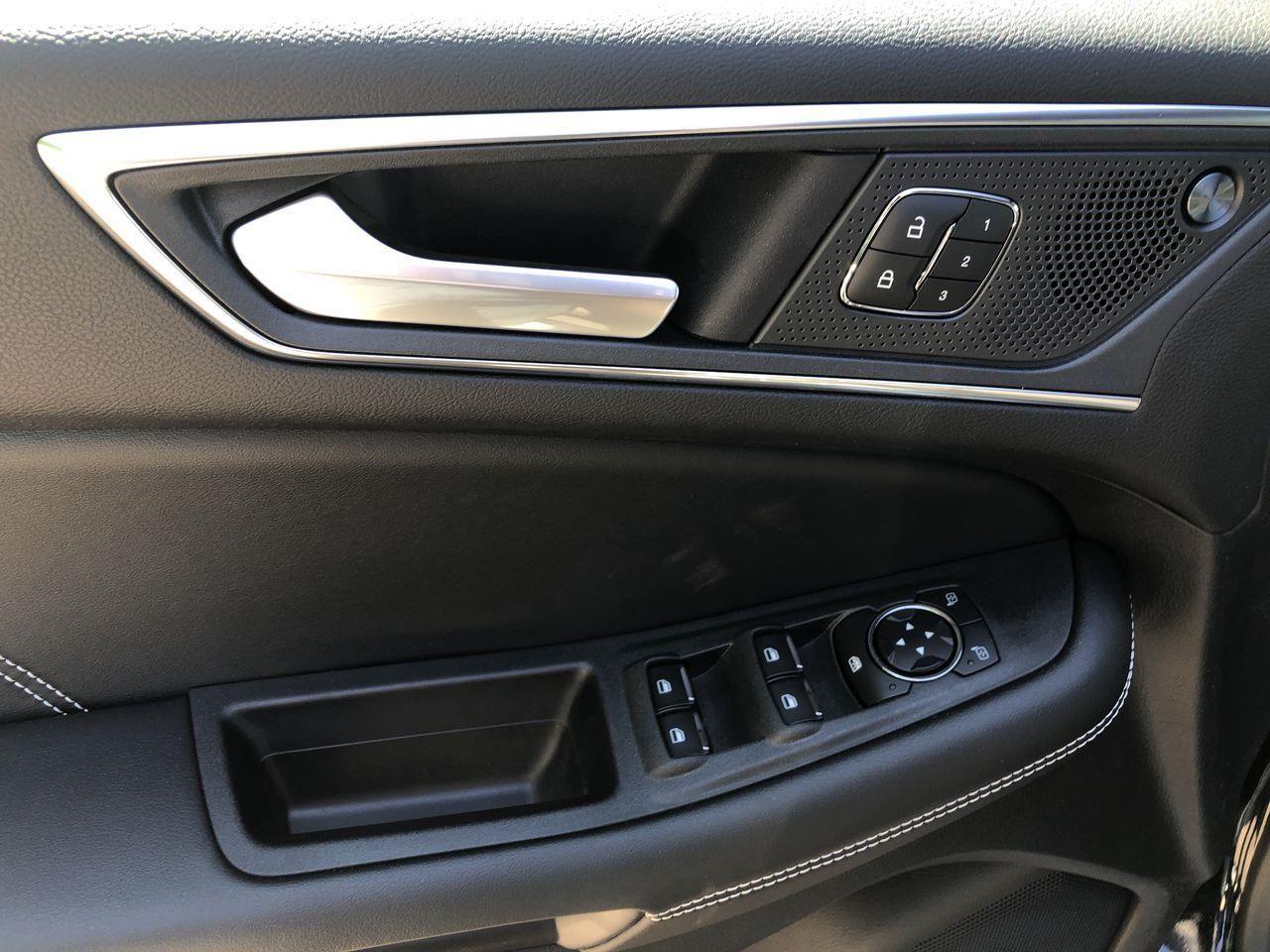 2021 Ford Edge ST-2