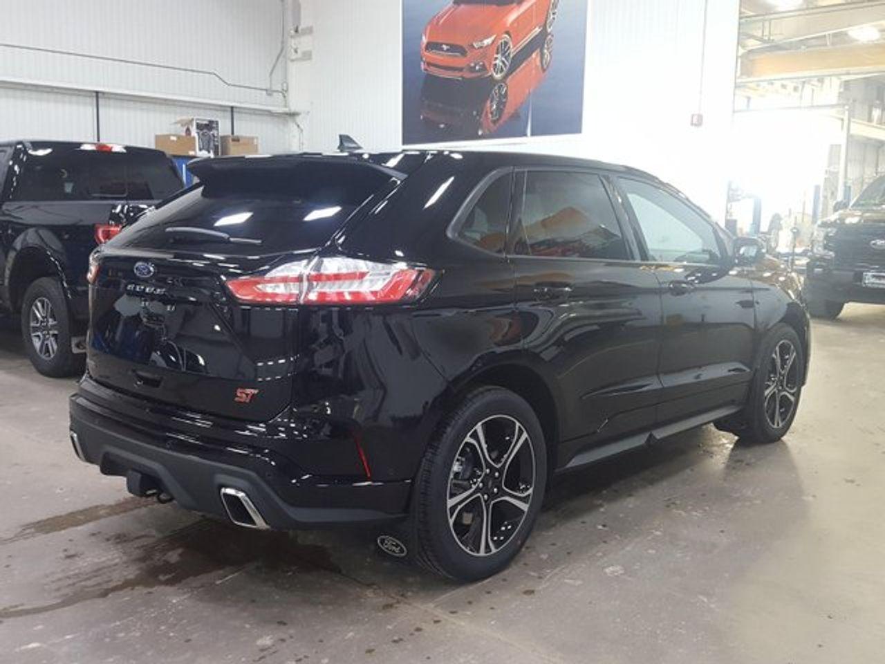 2021 Ford Edge ST-3