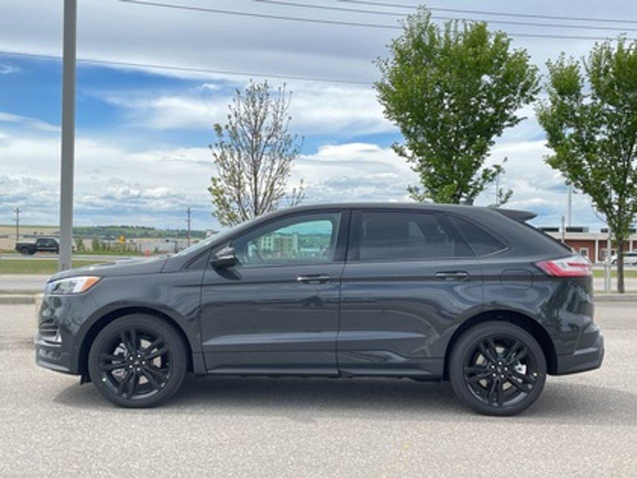 2021 Ford Edge ST-2