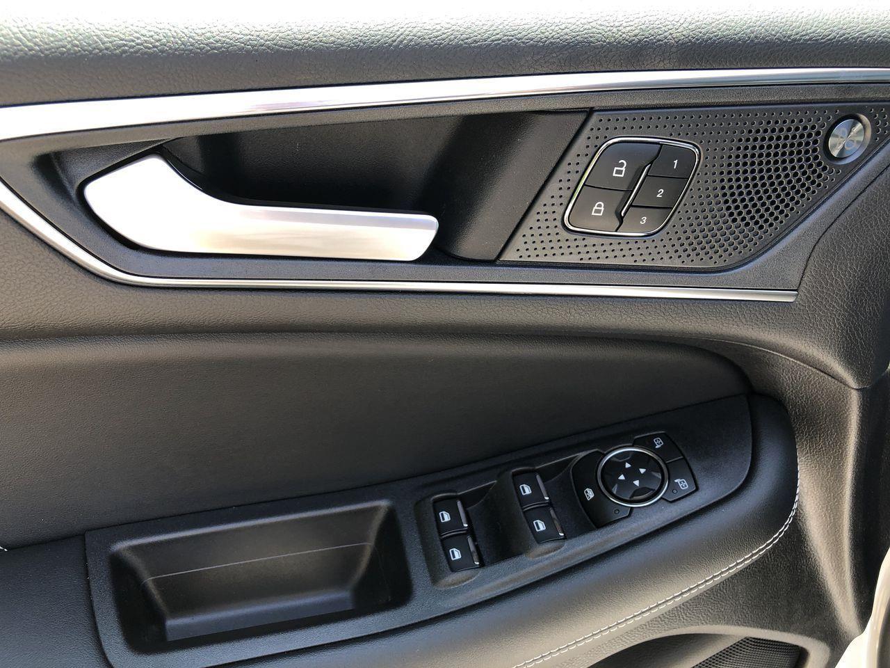2021 Ford Edge ST-2
