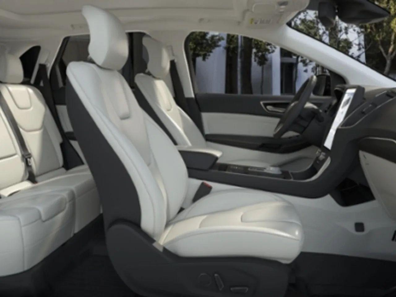 2021 Ford Edge Titanium-4