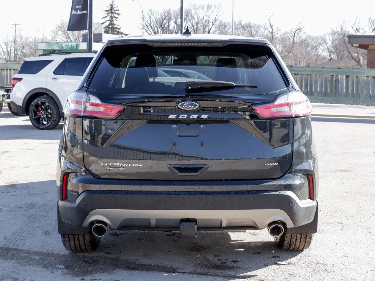 2021 Ford Edge Titanium-4