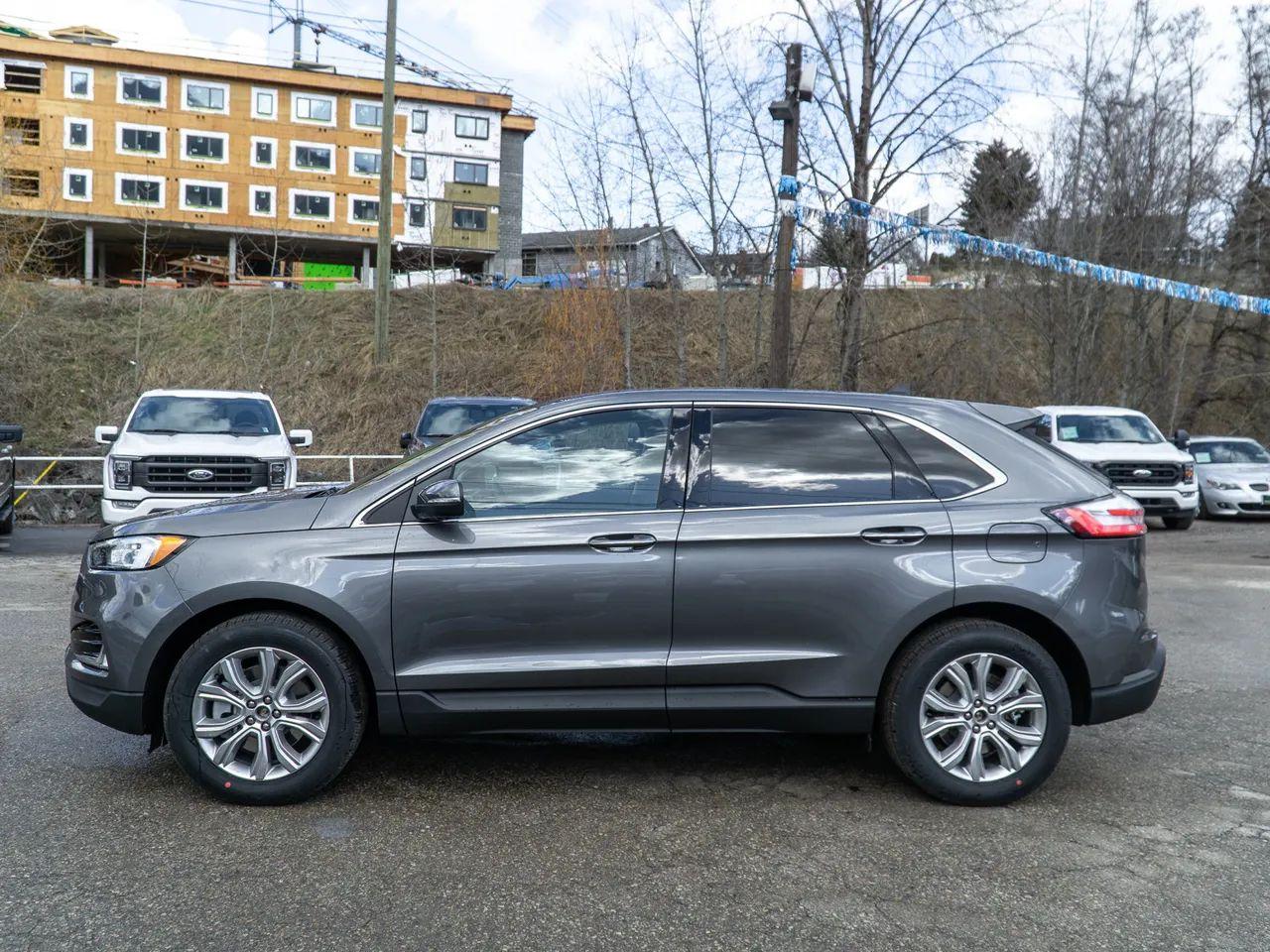 2021 Ford Edge Titanium-3