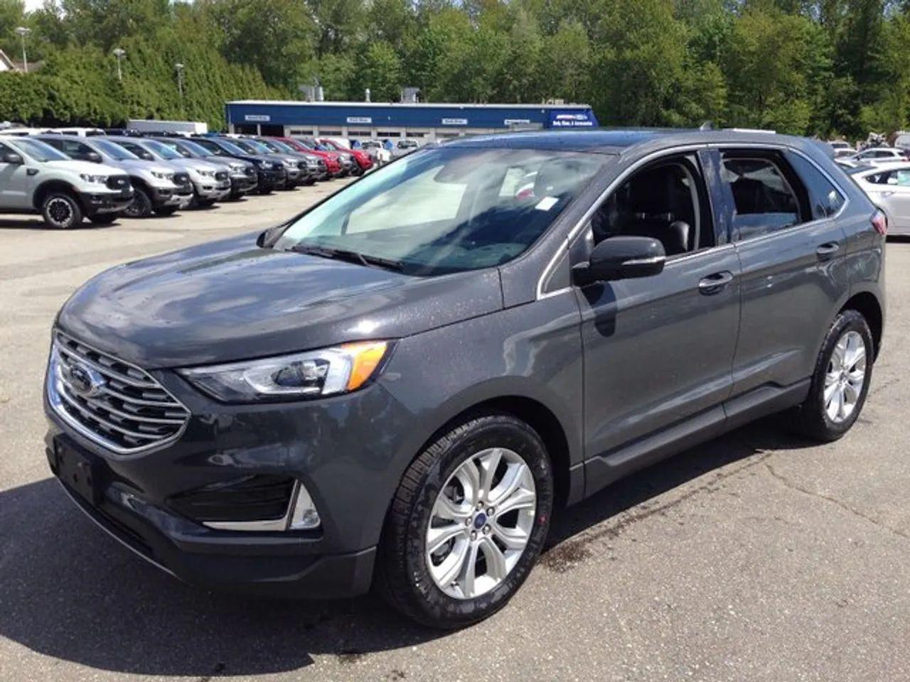 2021 Ford Edge Titanium-0