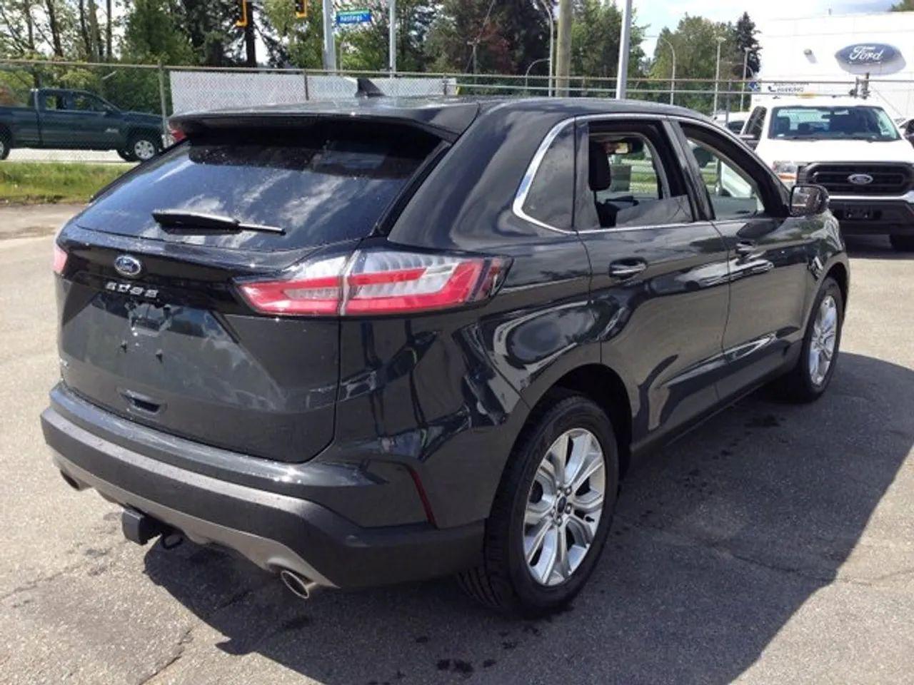 2021 Ford Edge Titanium-3
