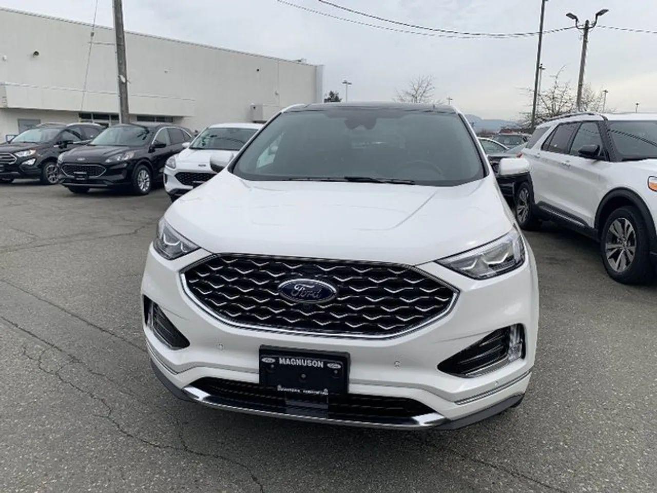 2021 Ford Edge Titanium-1