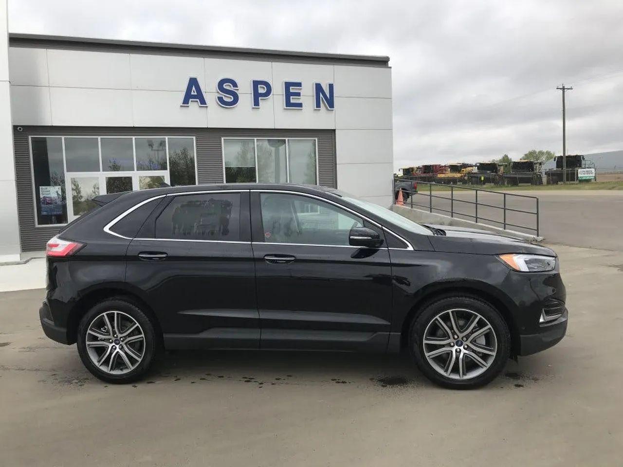 2021 Ford Edge Titanium-1