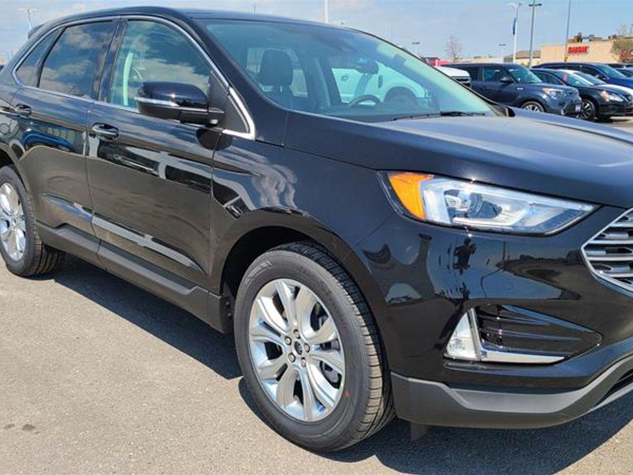 2021 Ford Edge Titanium-2