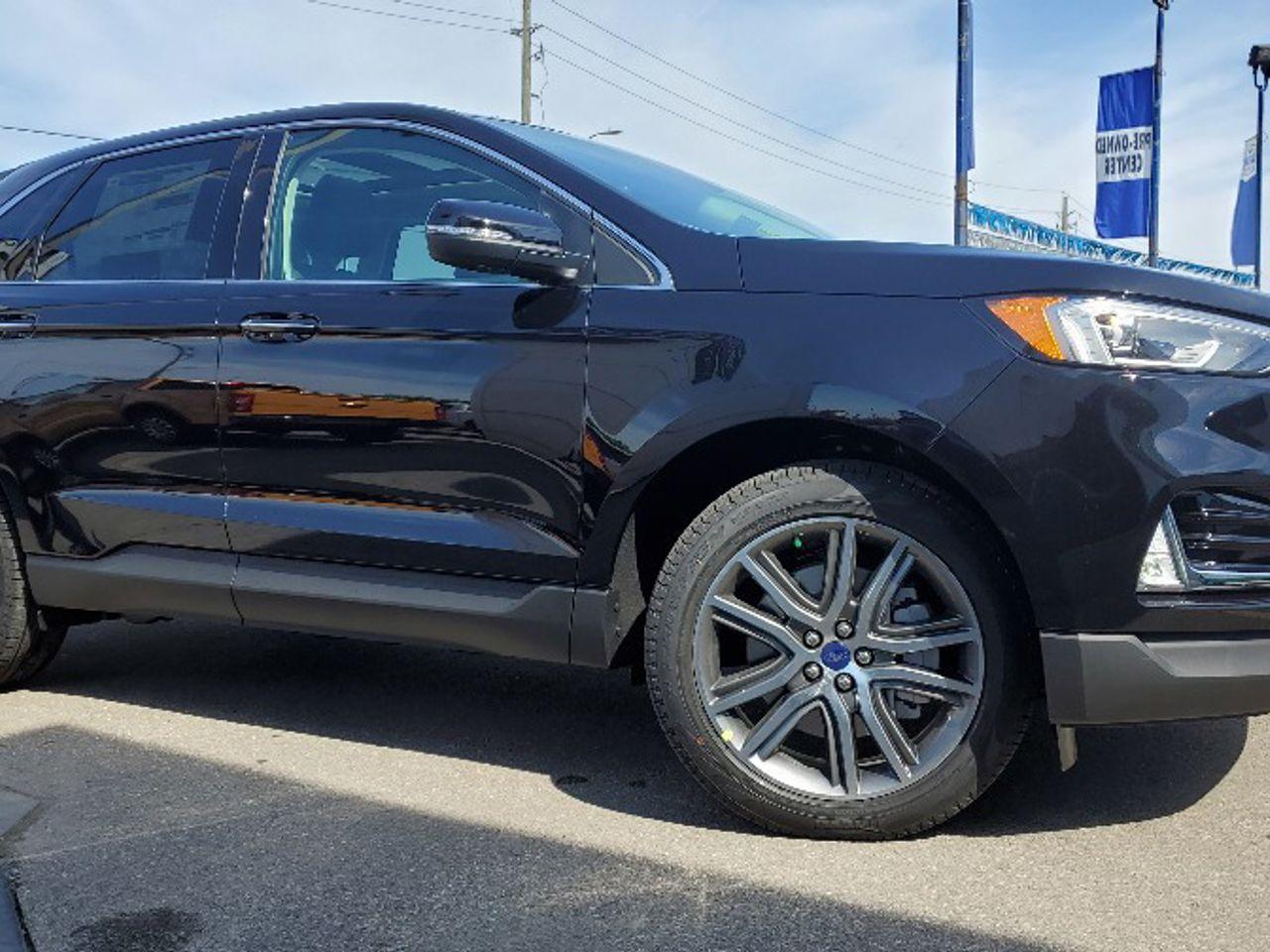2021 Ford Edge Titanium-2