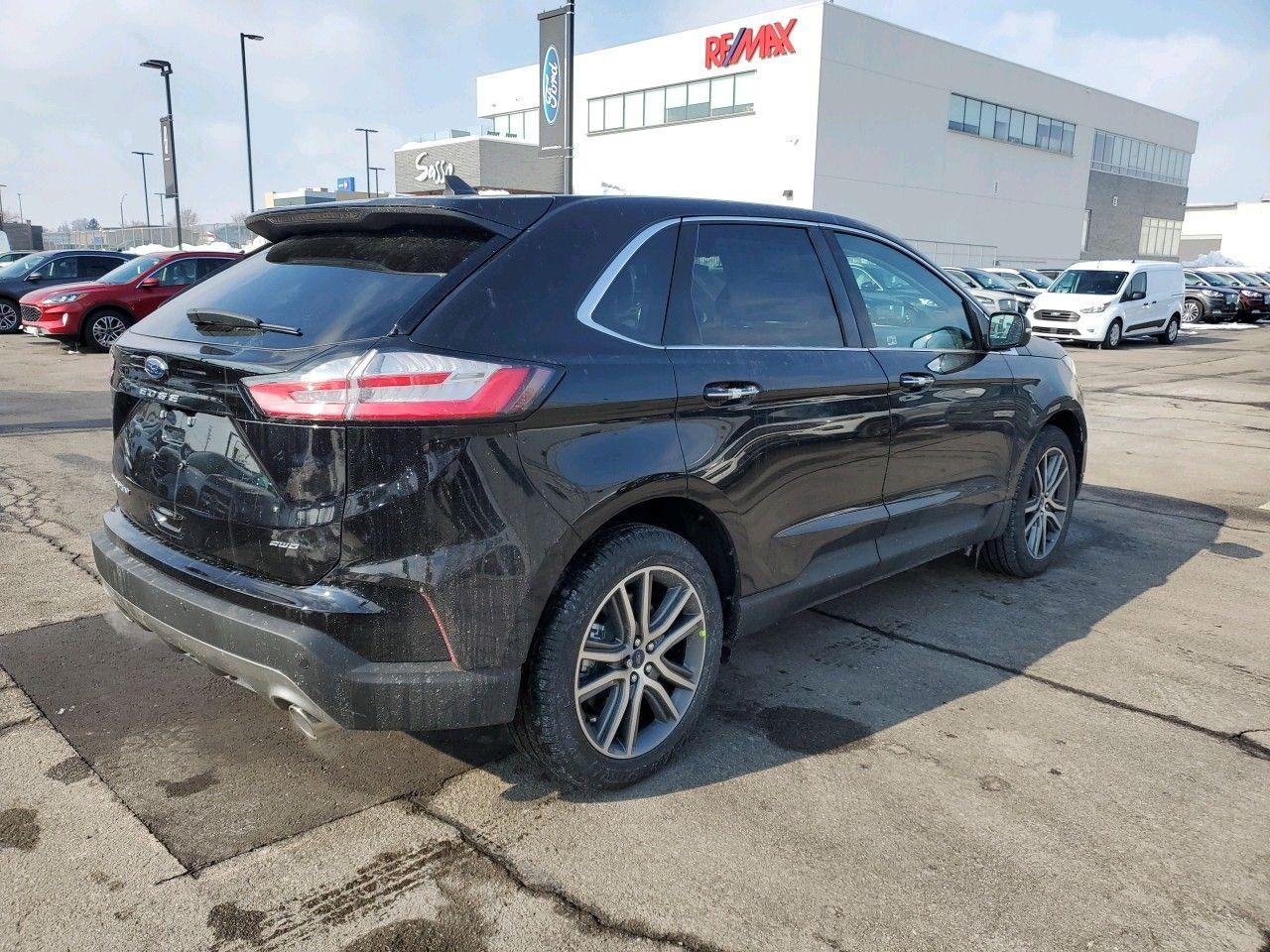 2021 Ford Edge Titanium-2