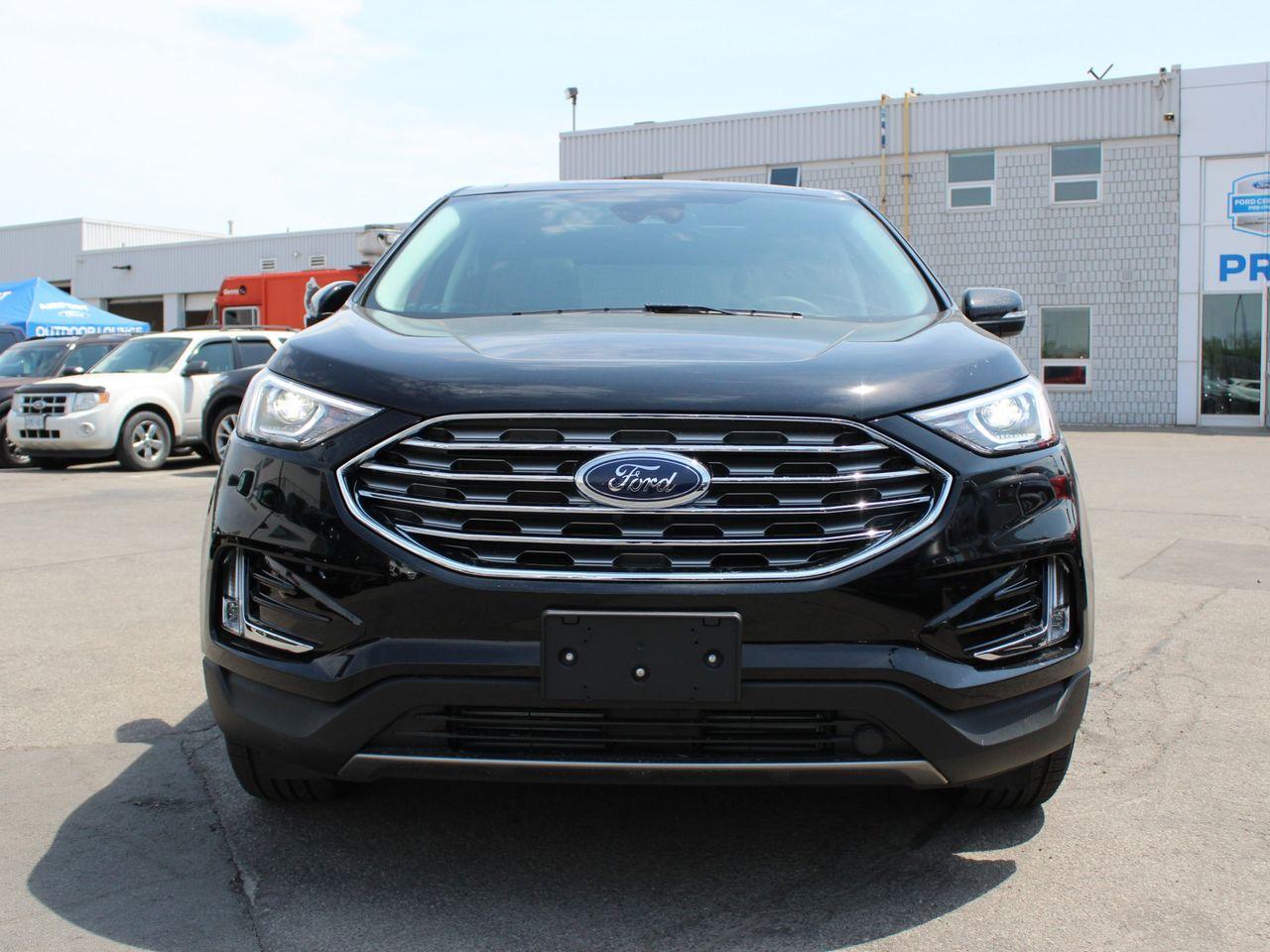 2021 Ford Edge Titanium-2