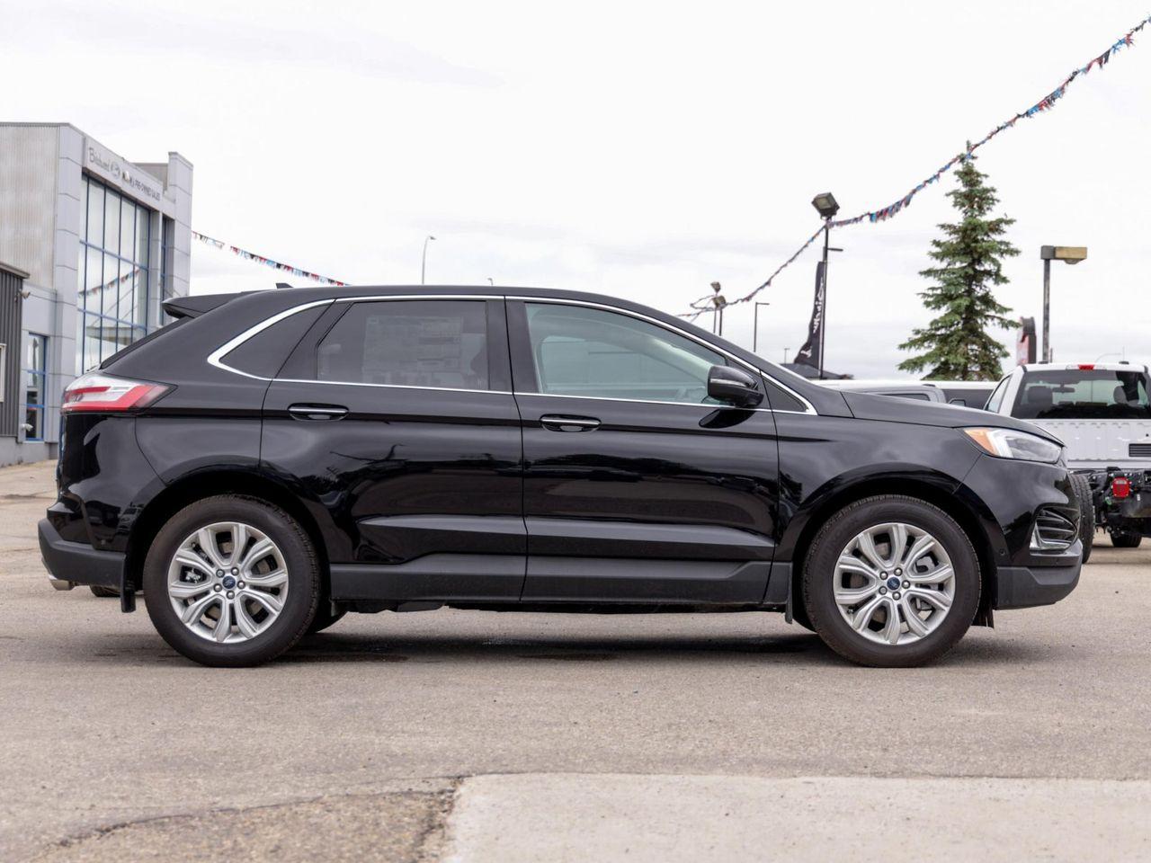 2021 Ford Edge Titanium-2