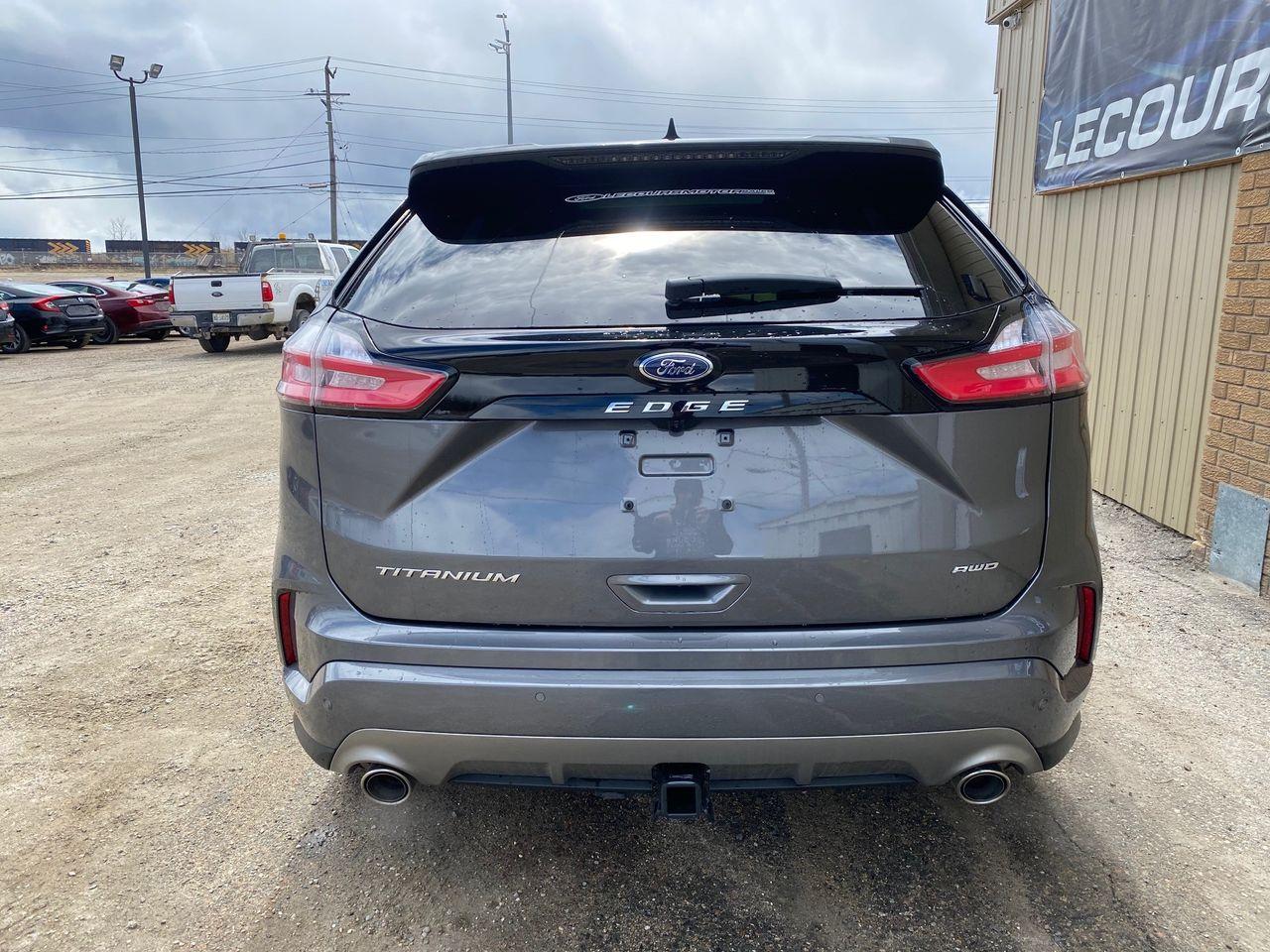 2021 Ford Edge Titanium-3