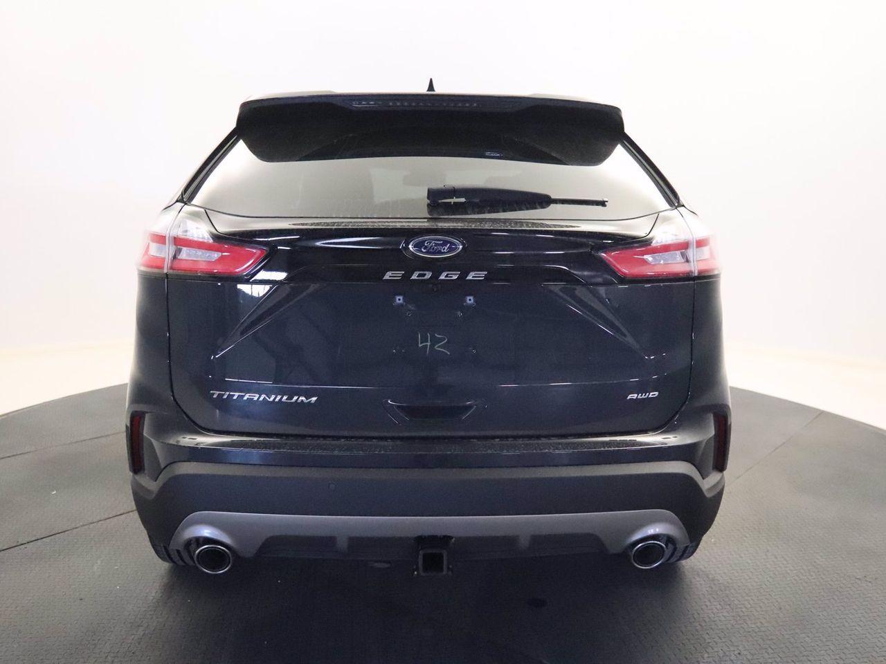 2021 Ford Edge Titanium-3