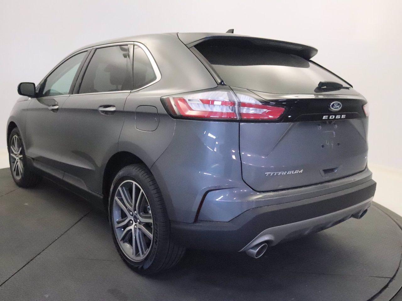 2021 Ford Edge Titanium-4