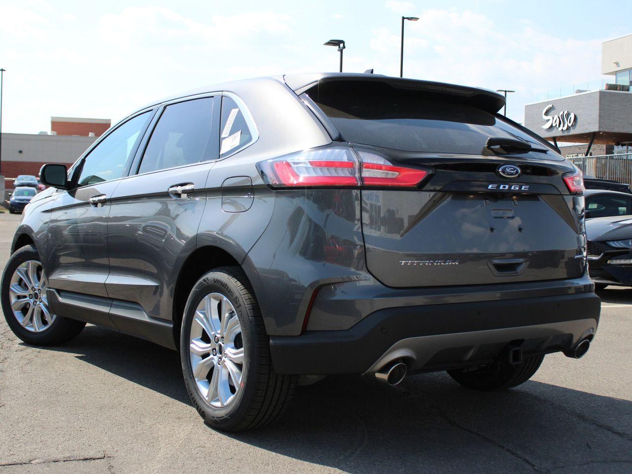 2021 Ford Edge Titanium-3