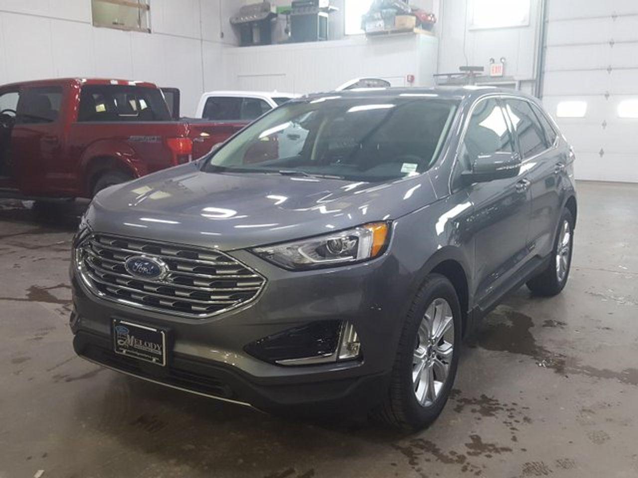 2021 Ford Edge Titanium-0