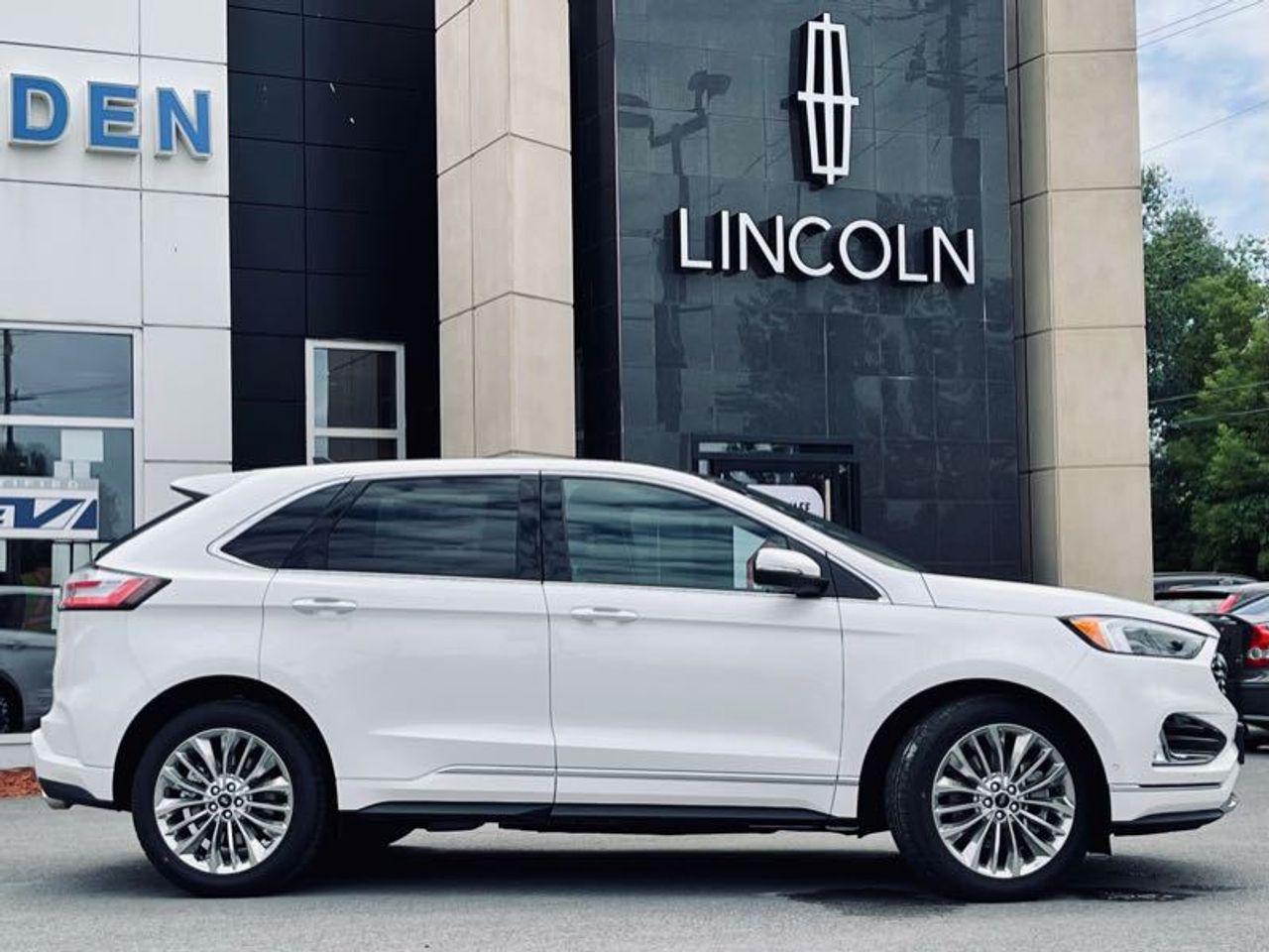 2021 Ford Edge Titanium-3