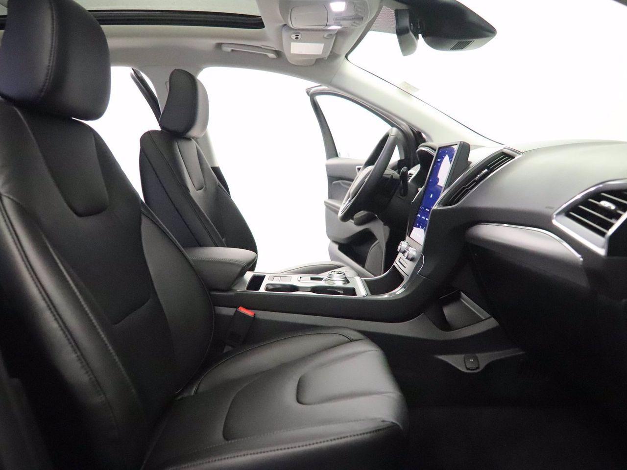 2021 Ford Edge Titanium-3
