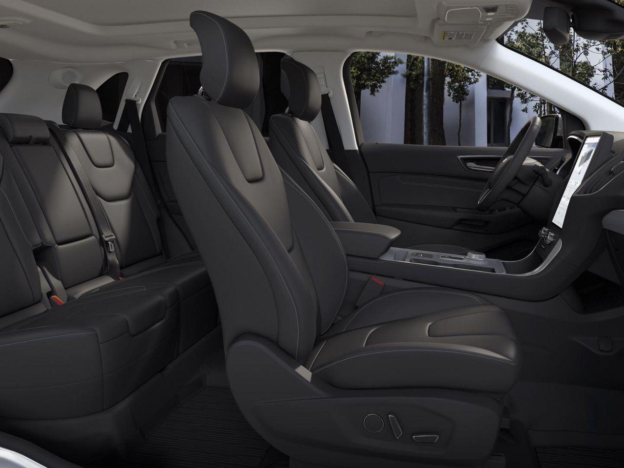 2021 Ford Edge Titanium-4